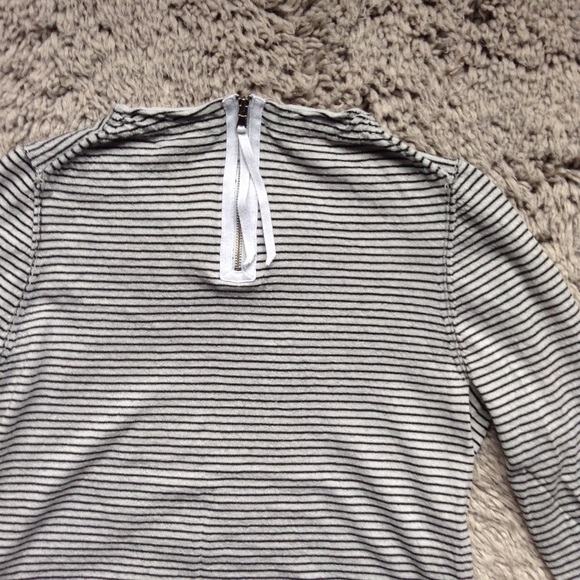 Sweater - Picture 7 of 7